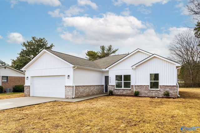 6413 Creighton Avenue NW, Huntsville, AL 35810