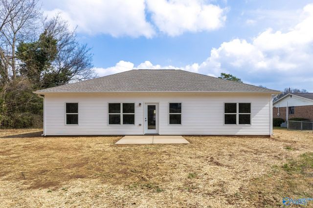 6413 Creighton Avenue NW, Huntsville, AL 35810