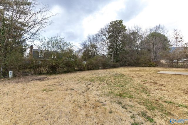 6413 Creighton Avenue NW, Huntsville, AL 35810