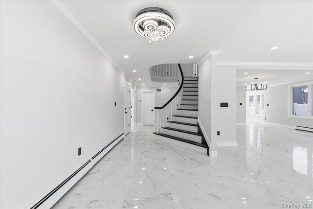 88 Mark Lane, Atlantic Beach, NY 11509