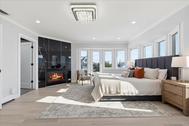 88 Mark Lane, Atlantic Beach, NY 11509