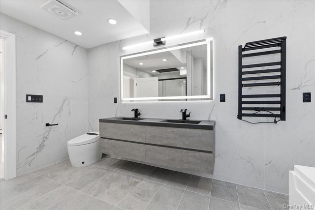 88 Mark Lane, Atlantic Beach, NY 11509