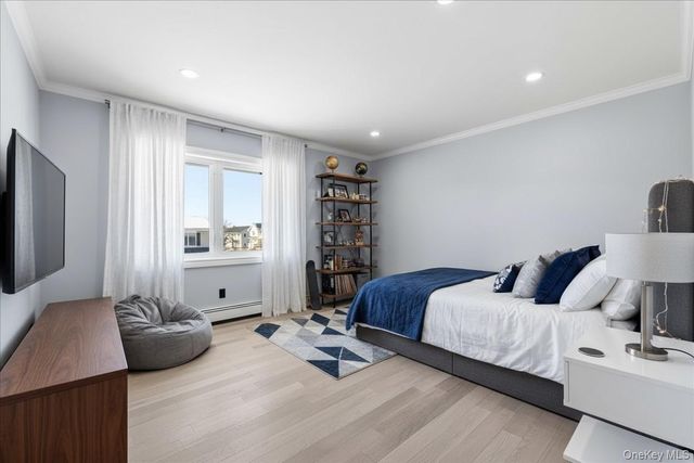 88 Mark Lane, Atlantic Beach, NY 11509