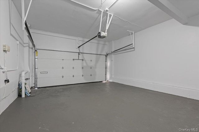 88 Mark Lane, Atlantic Beach, NY 11509