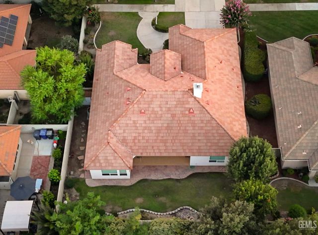 10014 Brigadoon Rose Street, Bakersfield, CA 93311