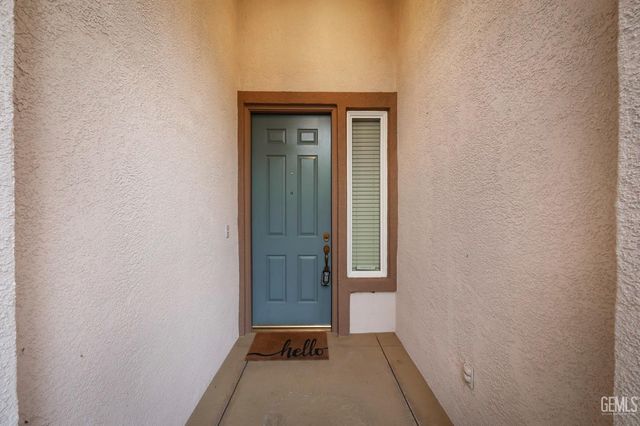 10014 Brigadoon Rose Street, Bakersfield, CA 93311