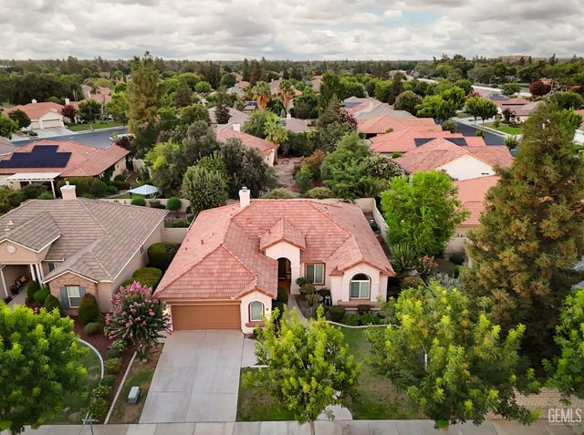 10014 Brigadoon Rose Street, Bakersfield, CA 93311