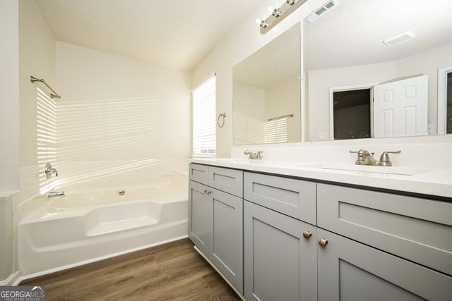 4103 Kingship Drive, Ellenwood, GA 30294