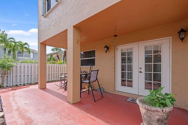 5431 NW 42nd Way, Coconut Creek, FL 33073