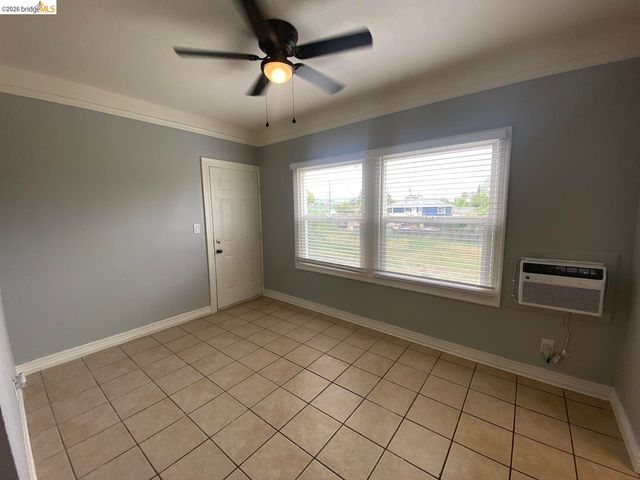 500 H ST, Antioch, CA 94509