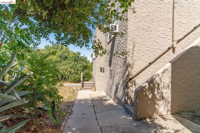 500 H ST, Antioch, CA 94509
