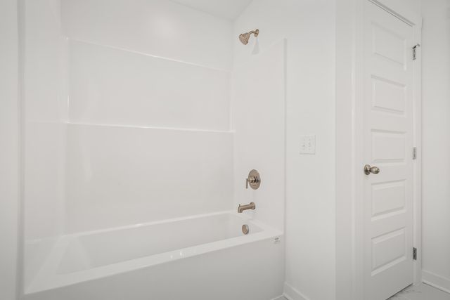 7040 Sutton Dr, White House, TN 37188