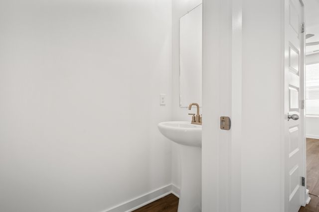 7040 Sutton Dr, White House, TN 37188