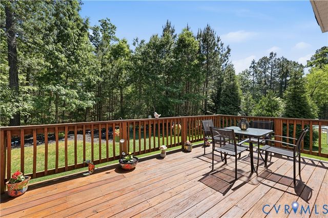 15249 Willow Hill Ln, Chesterfield, VA 23832