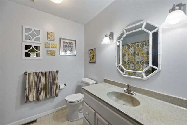 5871 Shiloh Lane, Cedar Rapids, IA 52411