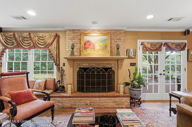 235 Brae Burn Drive, Jackson, MS 39211