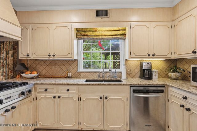 235 Brae Burn Drive, Jackson, MS 39211