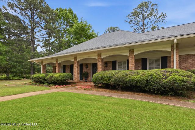 235 Brae Burn Drive, Jackson, MS 39211