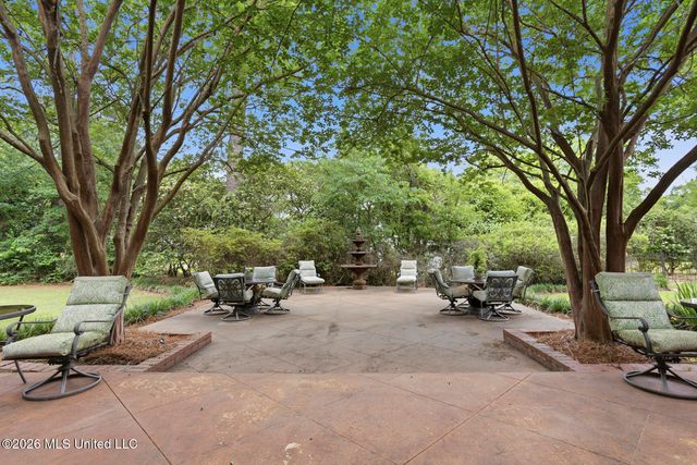 235 Brae Burn Drive, Jackson, MS 39211