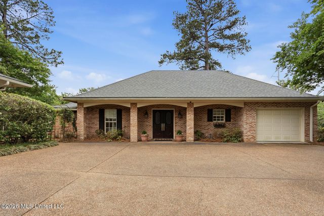 235 Brae Burn Drive, Jackson, MS 39211