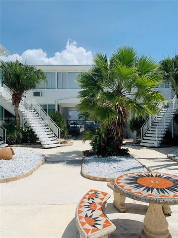 1840 S Treasure Drive 15, North Bay Village, FL 33141
