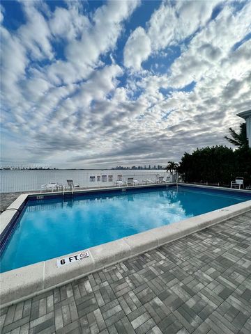 1840 S Treasure Drive 15, North Bay Village, FL 33141