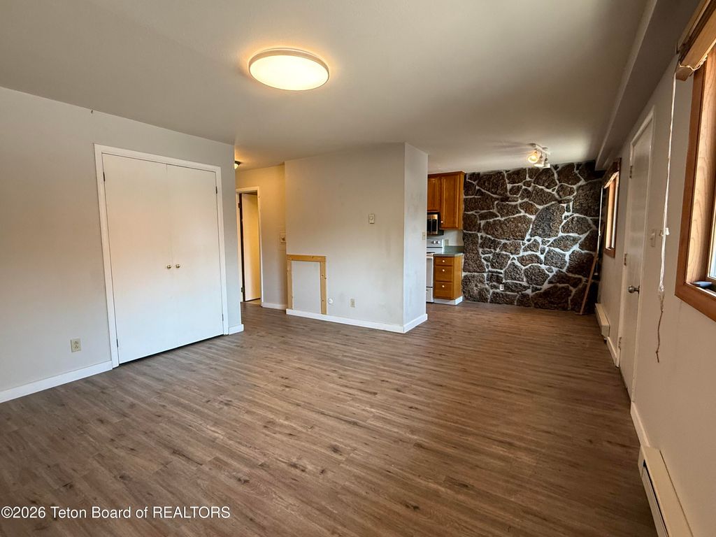 130 E KELLY Avenue 15, Jackson, WY 83001 photo 3