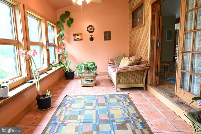 20 HLUCHY RD, Robbinsville, NJ 08691