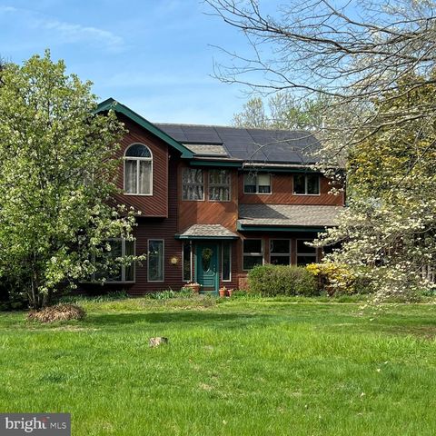 20 HLUCHY RD, Robbinsville, NJ 08691