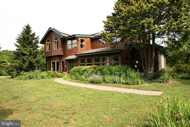 20 HLUCHY RD, Robbinsville, NJ 08691