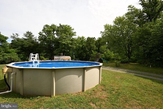 20 HLUCHY RD, Robbinsville, NJ 08691