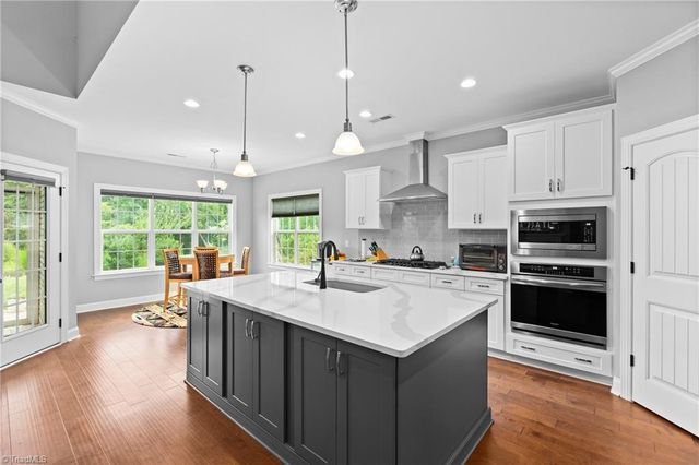 817 Gibb Street, Winston-salem, NC 27106