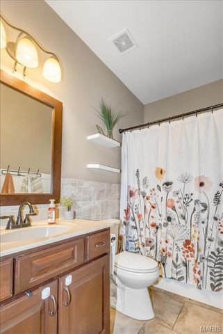 534 Forest Park Drive, Wentzville, MO 63385