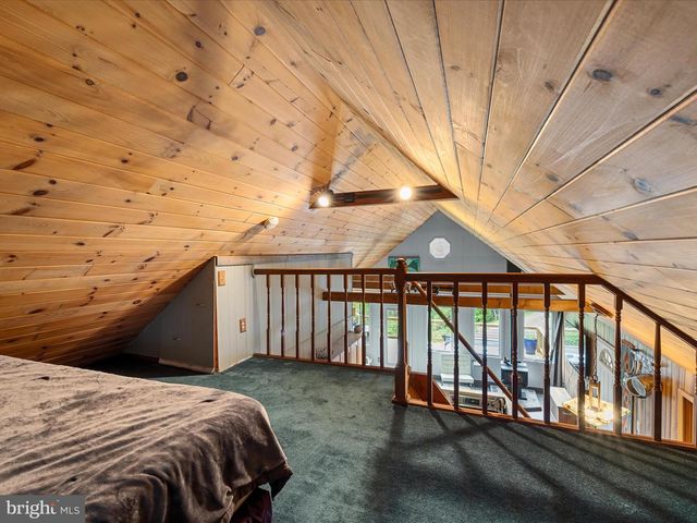 171 HONEYMOON HOLLOW ROAD, Lost City, WV 26810