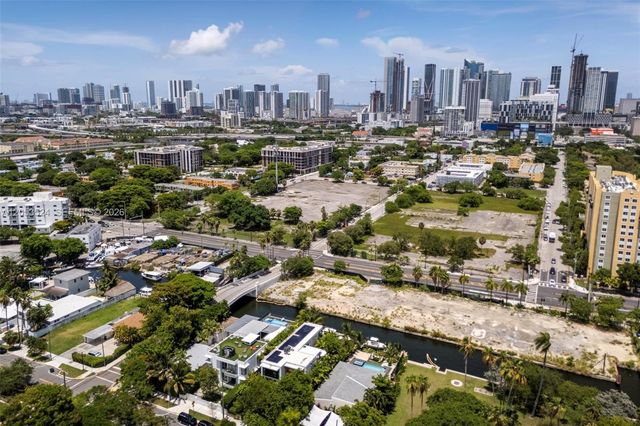 700 NW 7th Avenue, Miami, FL 33136