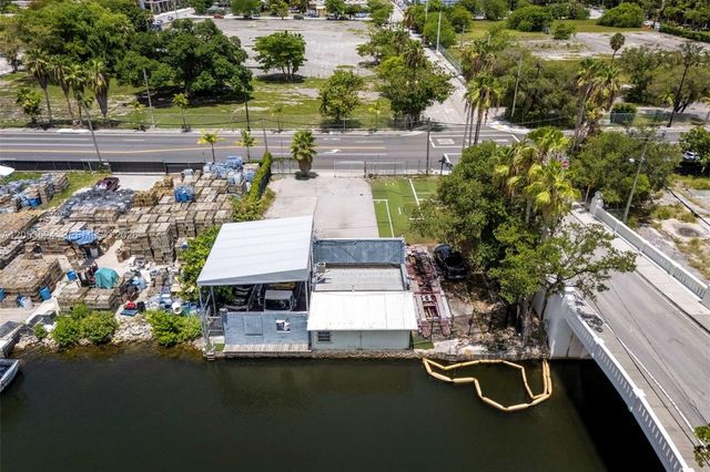 700 NW 7th Avenue, Miami, FL 33136