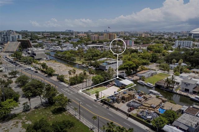 700 NW 7th Avenue, Miami, FL 33136