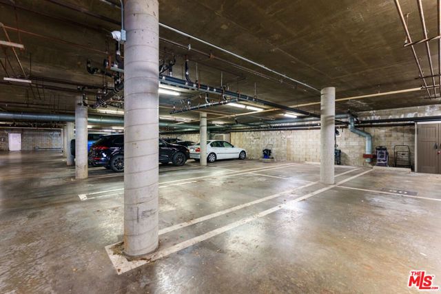 11755 Montana Avenue 208, Los Angeles, CA 90049