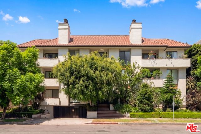11755 Montana Avenue 208, Los Angeles, CA 90049