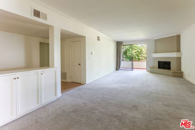 11755 Montana Avenue 208, Los Angeles, CA 90049
