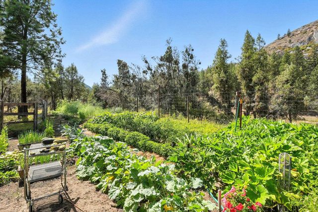 4004 P N Northport Flat Creek Rd, Northport, WA 99157