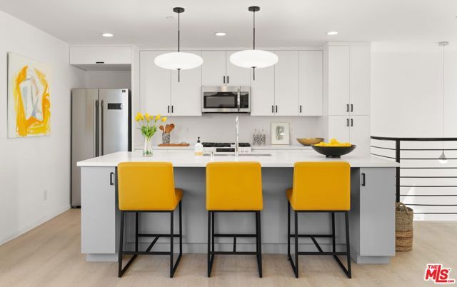 4136 Normal Avenue, Los Angeles, CA 90029