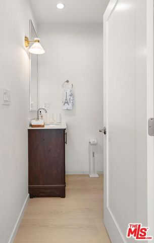 4136 Normal Avenue, Los Angeles, CA 90029