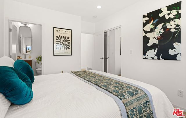 4136 Normal Avenue, Los Angeles, CA 90029