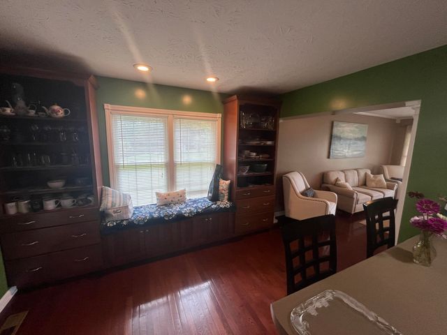 222 Stephens Point Road, Russell Springs, KY 42642