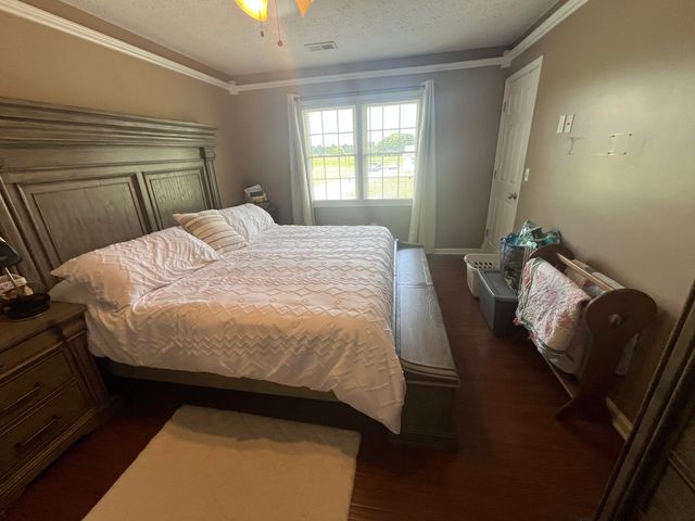 222 Stephens Point Road, Russell Springs, KY 42642