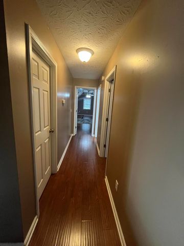 222 Stephens Point Road, Russell Springs, KY 42642