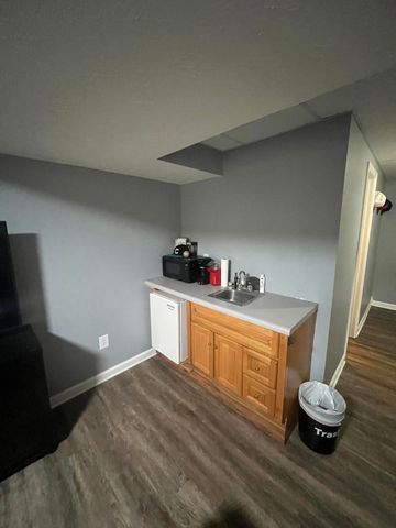 222 Stephens Point Road, Russell Springs, KY 42642