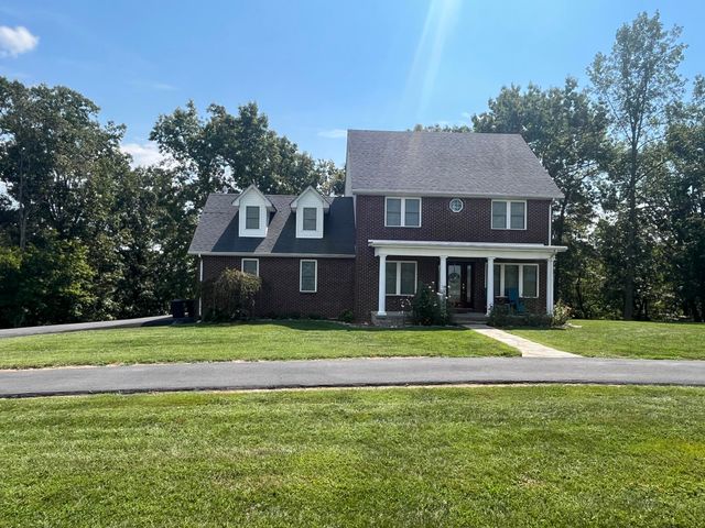 222 Stephens Point Road, Russell Springs, KY 42642