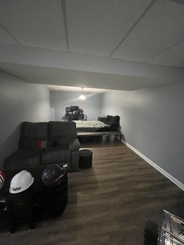 222 Stephens Point Road, Russell Springs, KY 42642